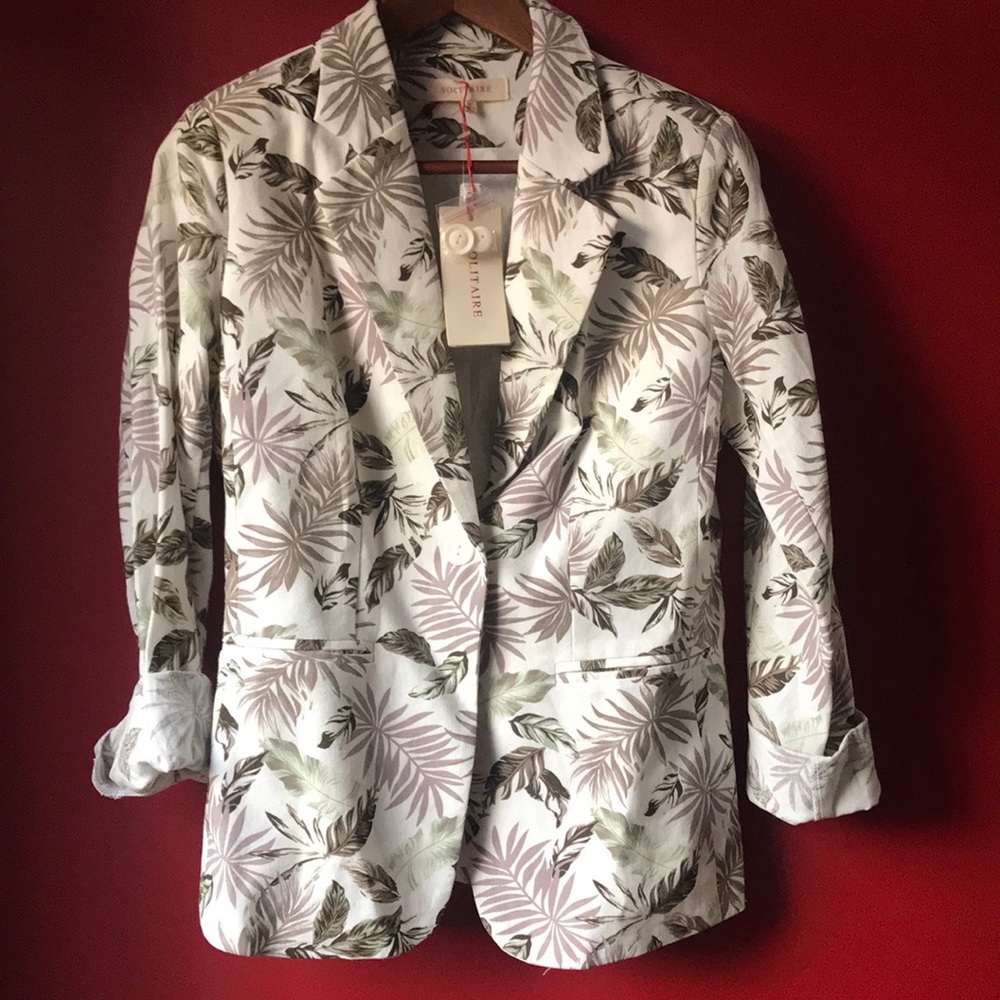Solitaire Linen Blend Floral Print Blazer